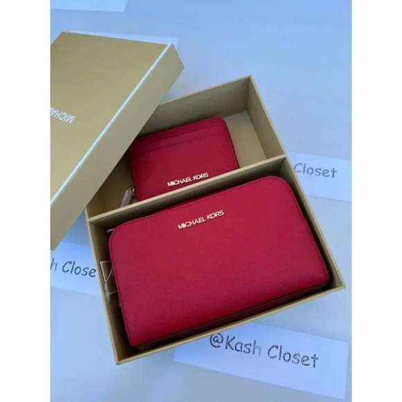 Michael Kors Giftable boxed item wallet & Travel Pouch - Bright Red - Picture 2 of 11